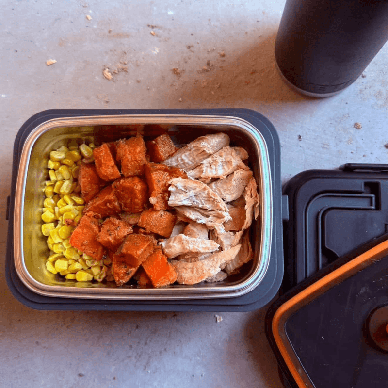 Roam Essentials™ 1L Premium Heated Lunchbox Kit