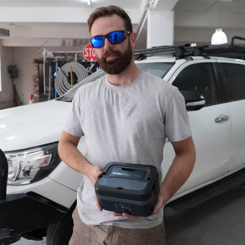 Roam Essentials™ 1L Premium Heated Lunchbox Kit
