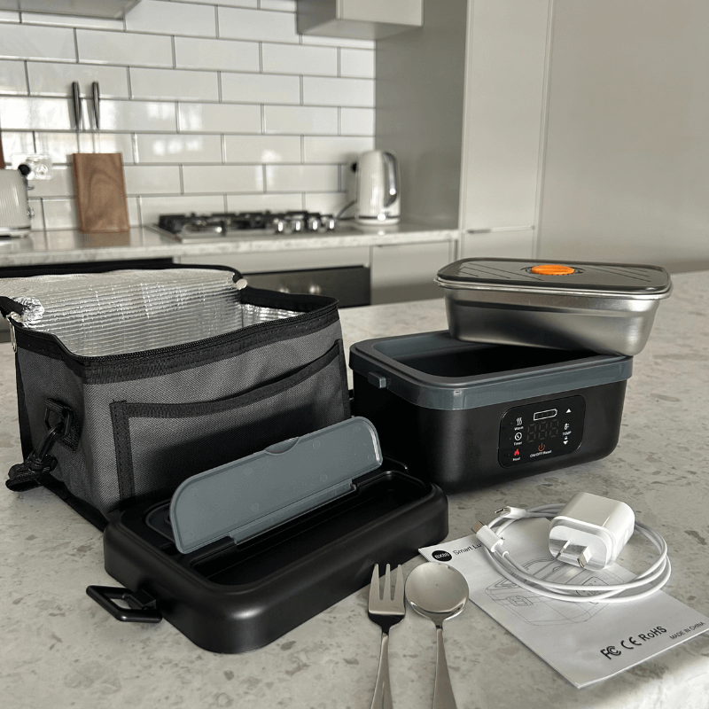 Roam Essentials™ 1L Premium Heated Lunchbox Kit